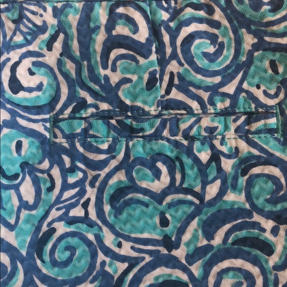 Lilly Pulitzer Shorts - Picture 5 of 11